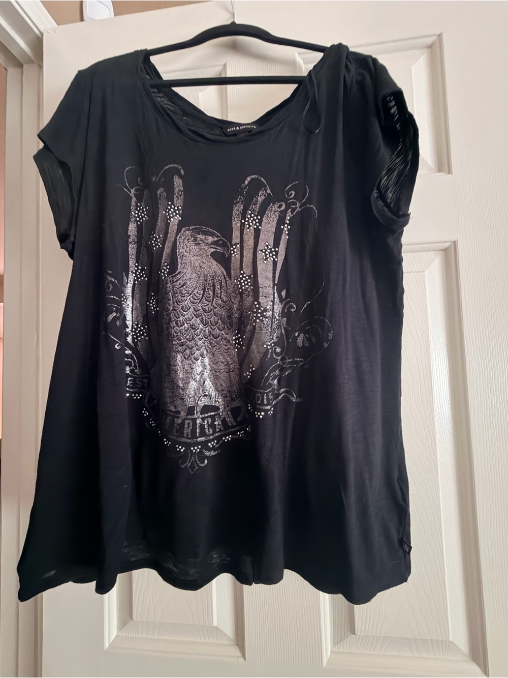 Rock & Republic Black Short-Sleeve Top with Silver Eagle Graphic